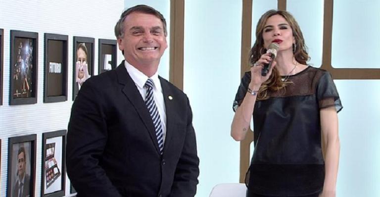 Após sucesso com Silvio Santos, Jair Bolsonaro deverá aparecer em breve em outro programa televisivo