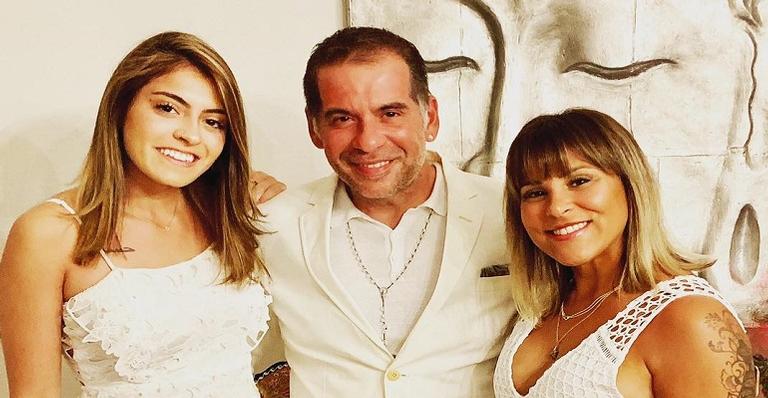 Leandro Hassum parabeniza esposa e diverte os fãs com fato curioso do casamento