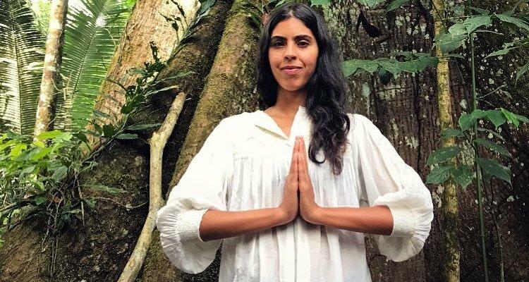 Bela Gil relembra parto de seu filho na água e aproveita para protestar contra violência obstétrica