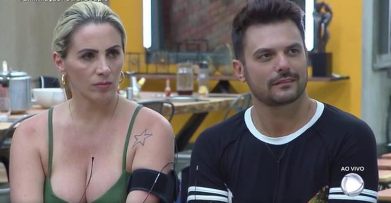 Depois de baterem boca ao vivo, Faby Monarca e Enrico Mansur saem do ‘Power Couple’