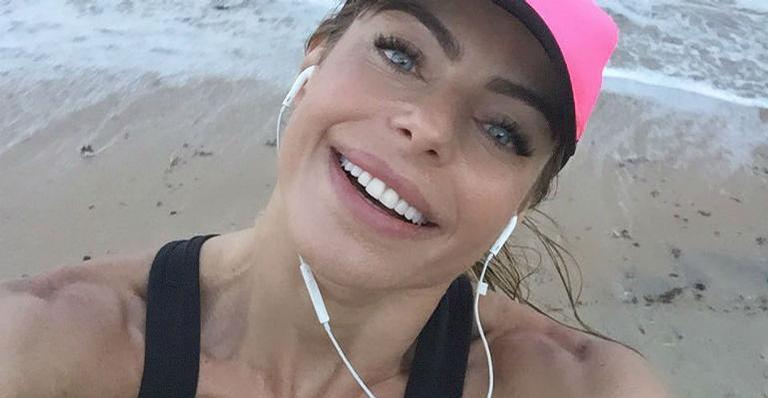 Aos 40 anos, Daniela Cicarelli reaparece com lingerie transparente e choca fãs com beleza