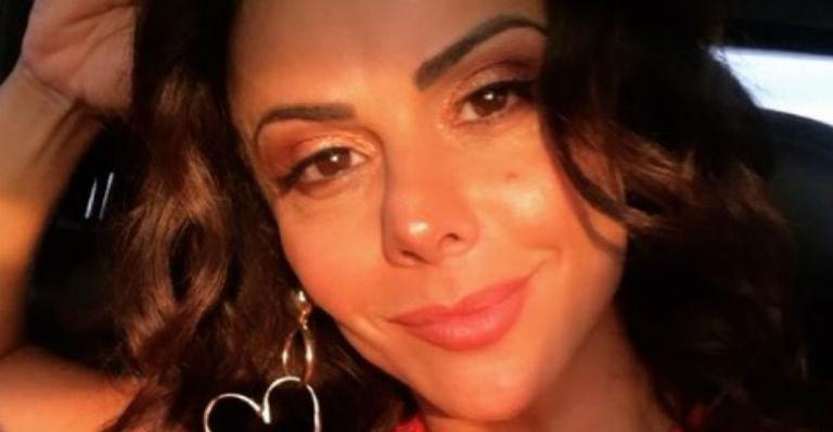 Viviane Araújo ousa ao se fantasiar de diabinha e fãs vão à loucura