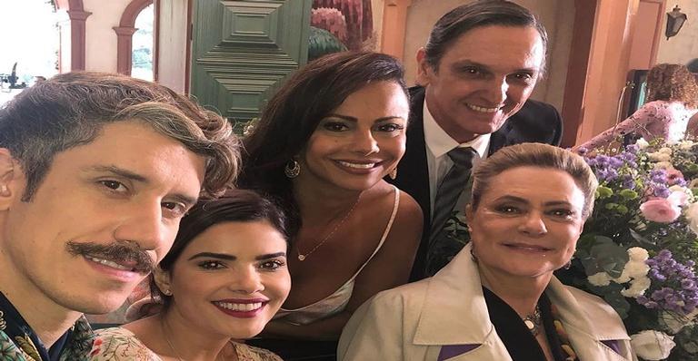 Viviane Araújo se despede de O Sétimo Guardião com foto incrível do elenco