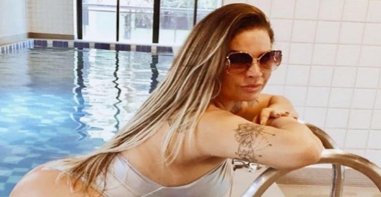 Solange Gomes diverte internautas com versão 2019 da Banheira do Gugu