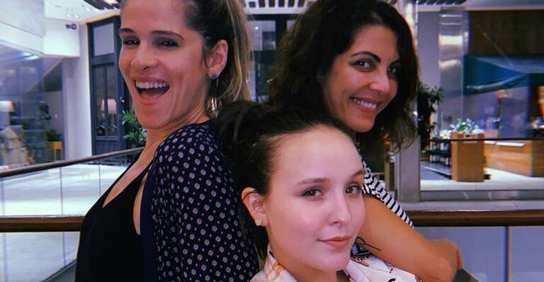 Larissa Manoela levanta suspeita de possível continuação de ”Fala Sério Mãe”