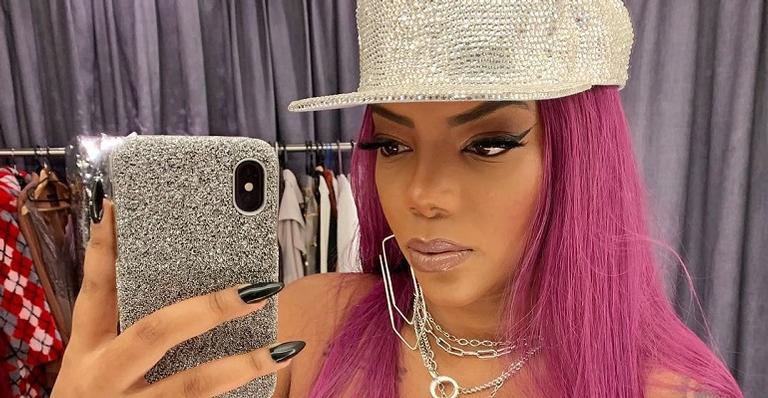 Sem previsão de volta aos palcos, Ludmilla desabafa nas redes sociais após alta médica