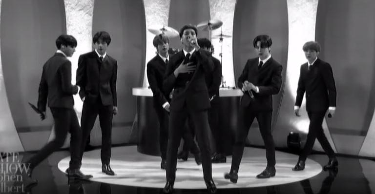 BTS encarna os Beatles em incrível apresentação no ‘The Late Show with Stephen Colbert’