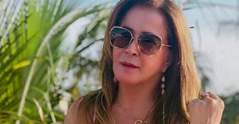 Polêmica, Zilu Godoi manda indireta nas redes sociais: ”Mulheres não precisam de ninguém”