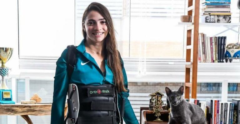 Lais Souza anuncia casamento com namorada e revela detalhes da intimidade