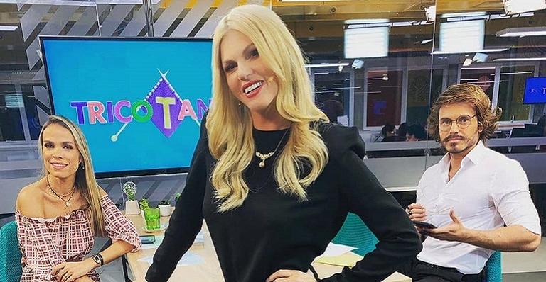 Val Marchiori faz pergunta íntima para Franklin David e causa climão ao vivo