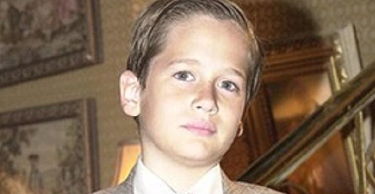 Ator mirim que marcou época na TV Globo surge alguns anos mais velho e surpreende a todos