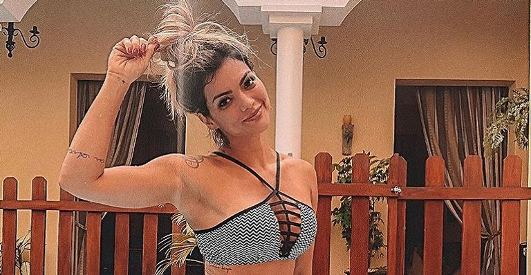 Emocionada, Kelly Key relembra instantes complicados após a gestação