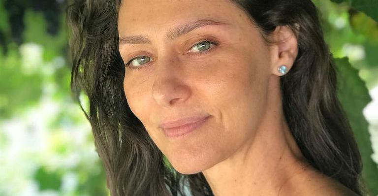 Maria Fernanda Cândido surge chiquérrima no tapete vermelho de Cannes
