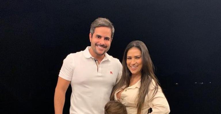 Após rumores sobre briga, Simone abre o jogo e fala sobre seu relacionamento com Kaká Diniz