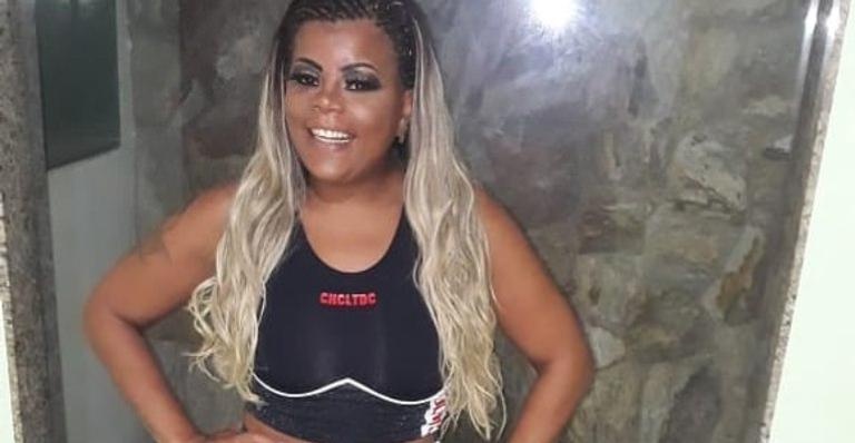 Lembra dela? Tati Quebra Barraco posa de biquíni e diz: ”Meu auge”