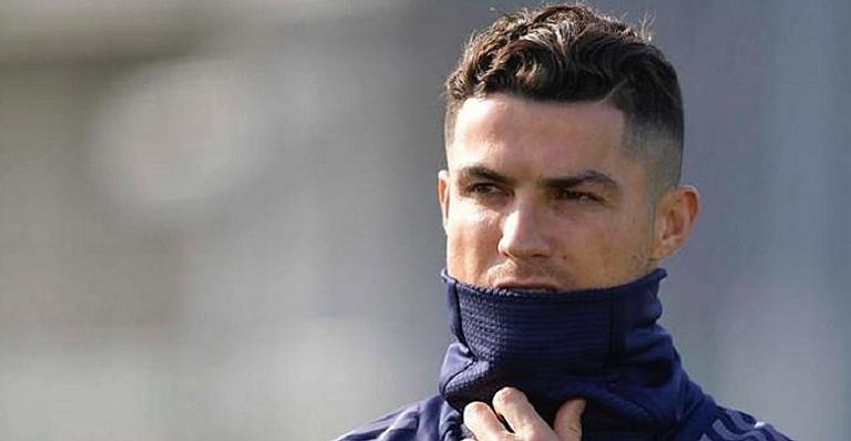 Cristiano Ronaldo ostenta novo brinquedo avaliado em R$3,4 milhões