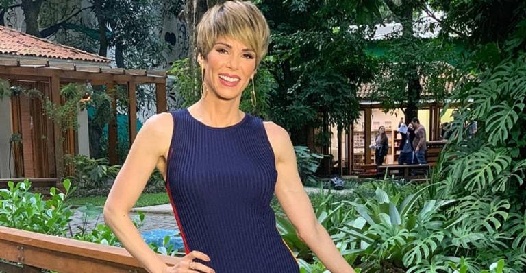Ana Furtado comete gafe ao vivo e vira alvo de brincadeira nas redes sociais