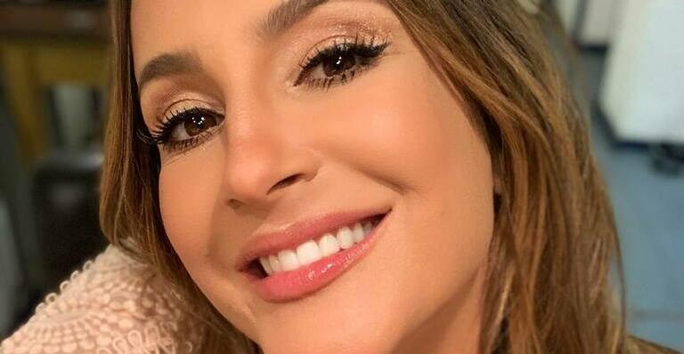 Claudia Leitte encanta ao mostrar momento do filho com sua filha na barriga