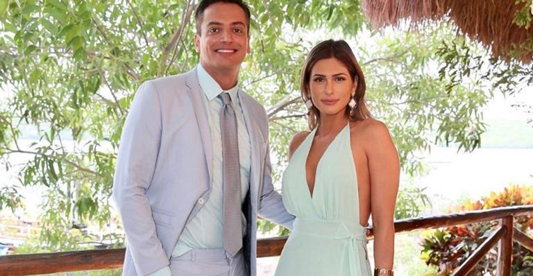 Lívia Andrade e Leo Dias esquentam a noite fria de forma bem inusitada