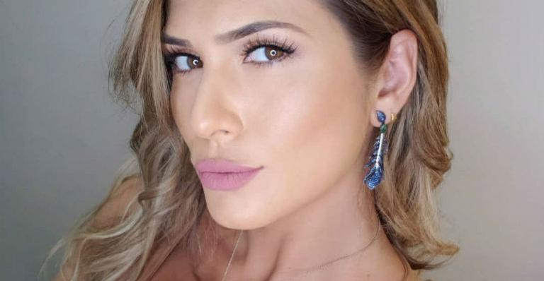 Após bate boca, Lívia Andrade se irrita com internautas que a questionam sobre Leo Dias