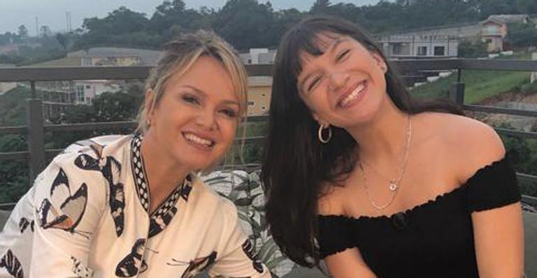 Priscilla Alcantara mostra mansão gigante e chama atenção no ”Programa Eliana”