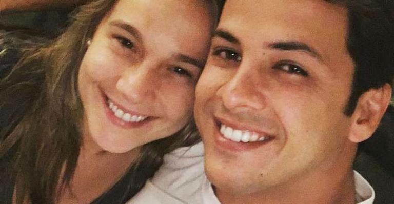 Ex-marido de Fernanda Gentil assume namoro com atriz da Globo