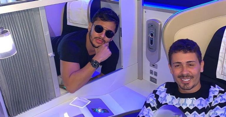 Carlinhos Maia e Lucas Guimarães saem em lua de mel: ”Modo rico ativado”