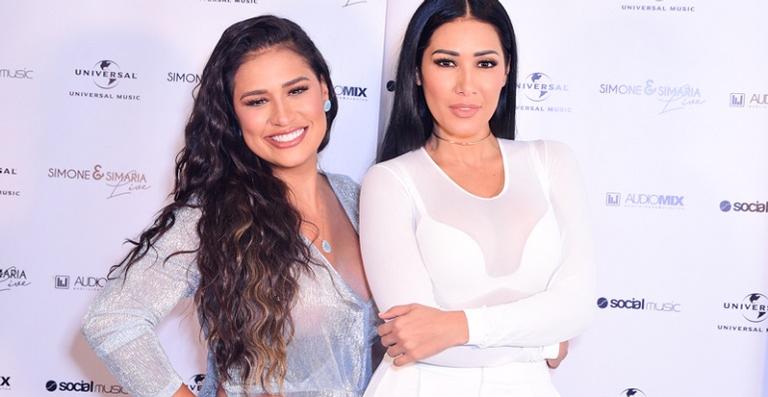 Simone e Simaria fazem show com novo repertório e agitam celebridades em São Paulo