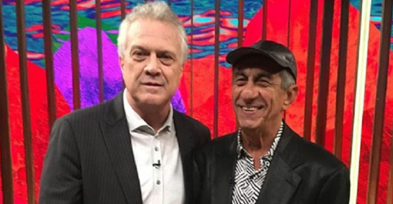 Em entrevista com Bial, Fagner admite não estar feliz com governo de Bolsonaro: ”Frustra um pouco”