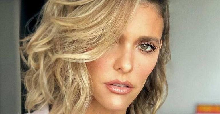 Grávida, Fernanda Lima surpreendeu seus seguidores ao mostrar barriga