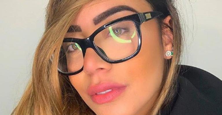 Poderosa! Rafaella Santos ostenta acessórios no casamento de Carol Dantas