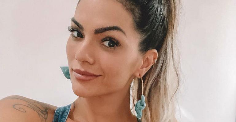 Kelly Key e filha posam com efeito do Instagram e seguidores não sabem quem é quem: ”Gêmeas”