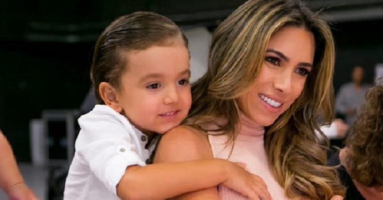 Patrícia Abravanel grava filho assistindo programa do avô: ”Não tira o olho da televisão”