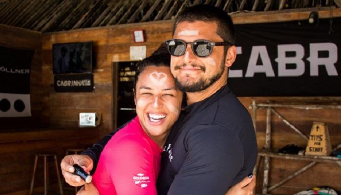 Em clima de romance, Bruno Gissoni e Yanna Lavigne aproveitam folga em viagem paradisíaca