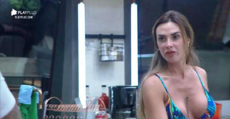 Nicole Bahls se descontrola e surta com participantes no ”Power Couple”