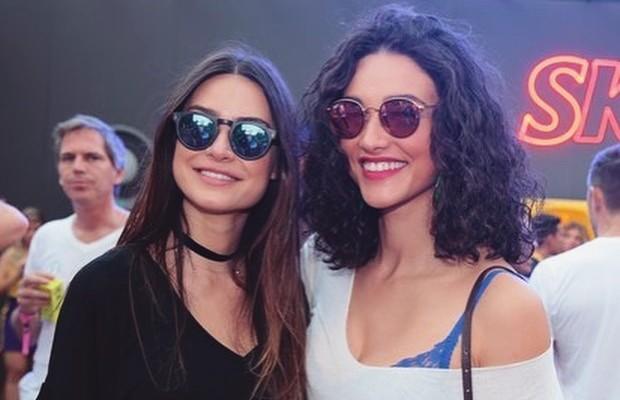 Thaila Ayala revela amizade antiga com Débora Nascimento