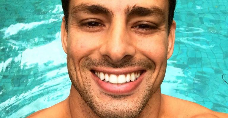 Cauã Reymond é flagrado em passeio com a filha, Sofia