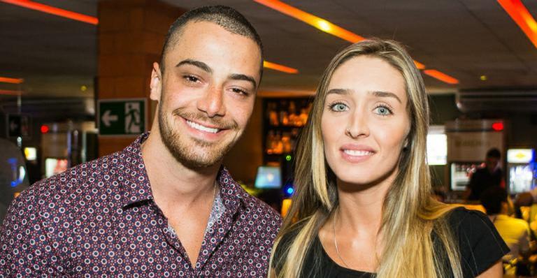 Felipe Titto e Mel Martinez reatam casamento ‘em segredo’