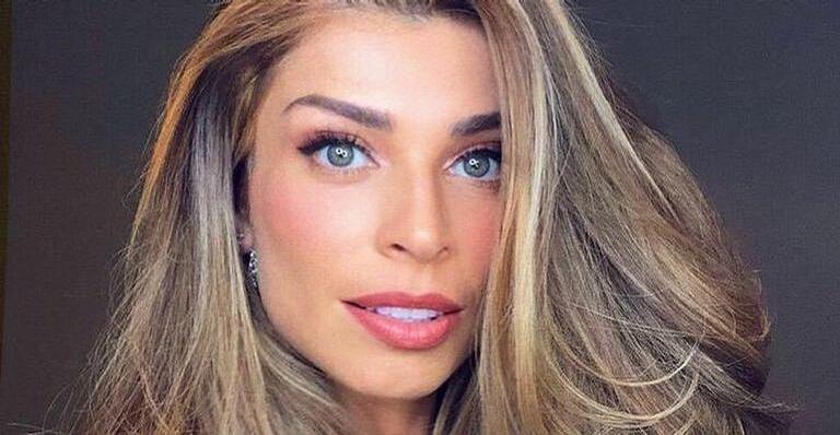 Grazi Massafera tira a roupa em clique sensual e quebra a internet
