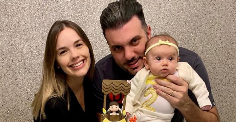 Thaeme comemora dois meses da pequena Liz com tema de ‘Festa Junina’