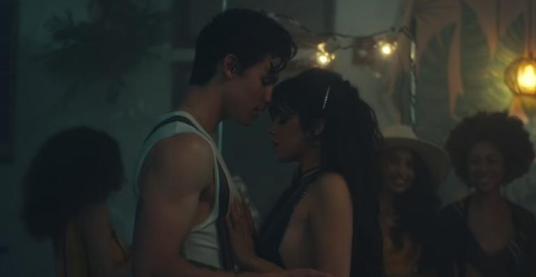 Shawn Mendes e Camila Cabello lançam clipe sensual e com cenas picantes; assista ‘’Señorita’’