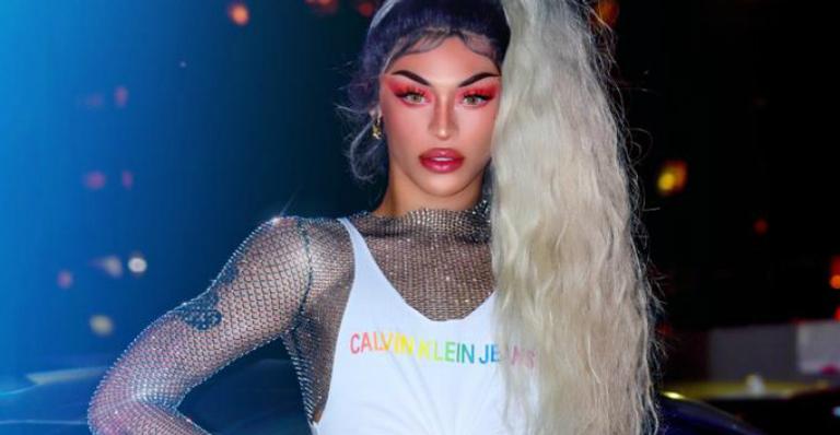 Pabllo Vittar arrasa na Parada do Orgulho LGBT em Miami