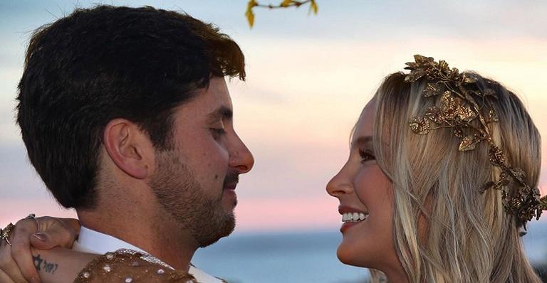 Claudia Leitte faz o último show antes do nascimento de Bela e recebe visita especial