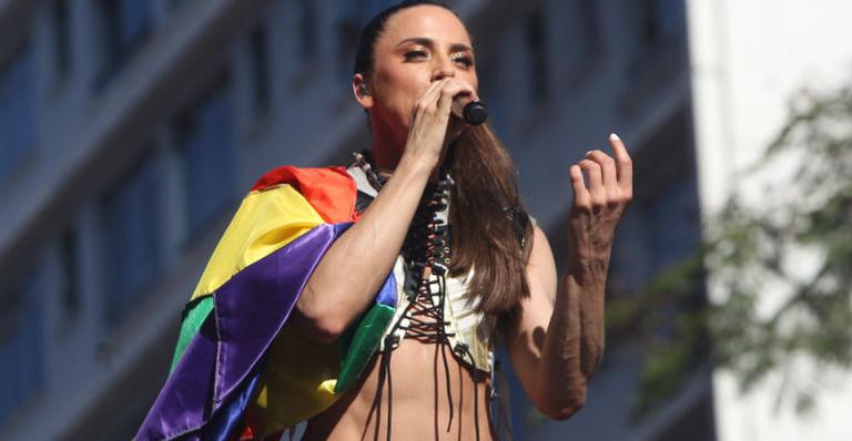 Melanie C canta clássicos das Spice Girls na 23ª Parada do Orgulho LGBTQIA+