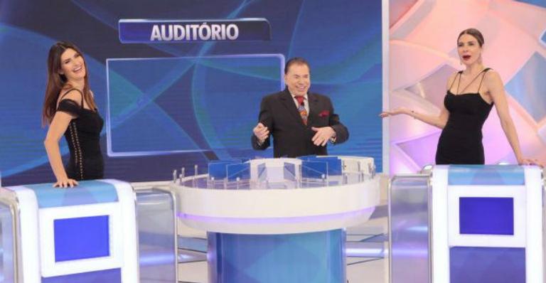Silvio Santos coloca Luciana Gimenez em saia justa e pergunta sobre marido: ‘Não vai arrumar nenhum’