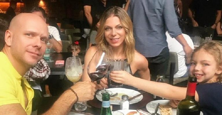 Sheila Mello abre o jogo após ex-marido a defender nas redes sociais em meio às ofensas