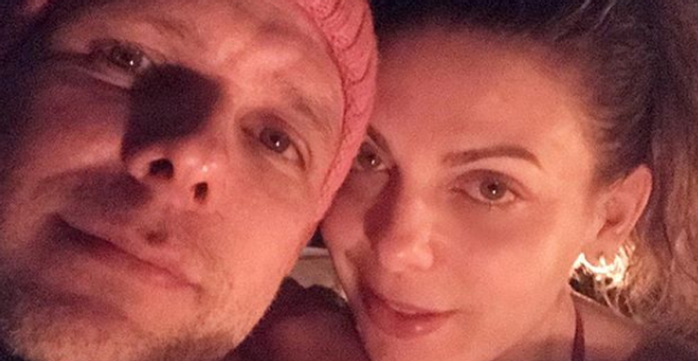 Fernando Scherer bate-boca com seguidor que chamou Sheila Mello de ”prostituta”