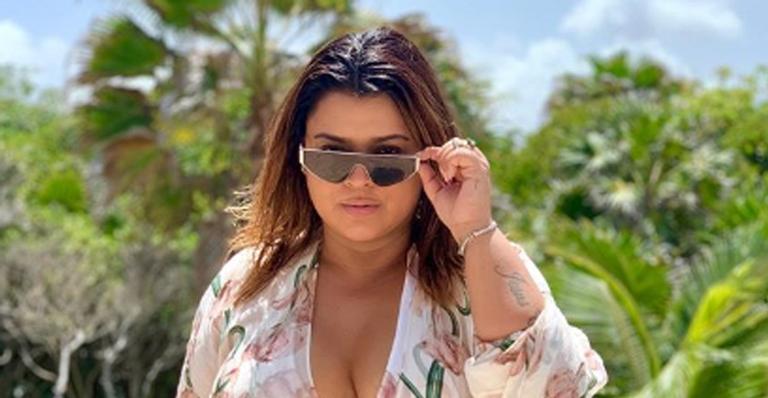 Preta Gil exibe as curvas em foto de biquíni: ”Eu posso”