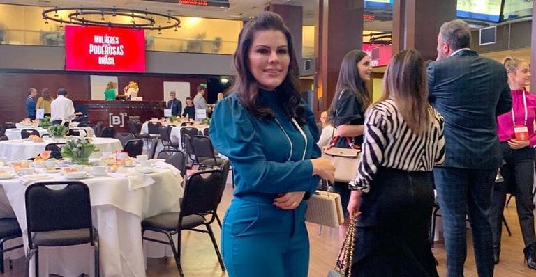 Leandra Padilha surpreende com resultado de harmonização facial em evento