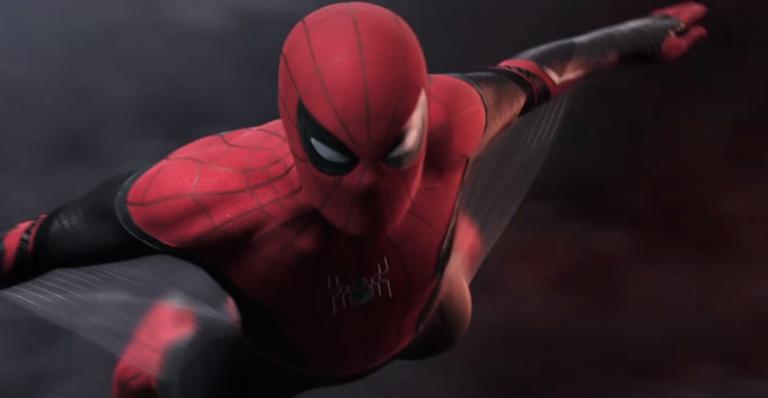 Tom Holland revela forma bizarra de se alimentar usando traje do Homem-Aranha